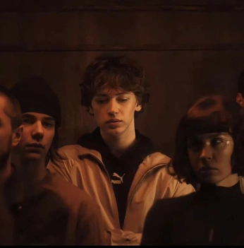 A cover of "Jann - need a break" cluster. The owner is solvica. The cluster consists of 2 elements.