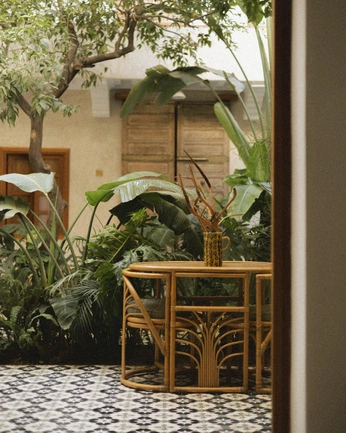 A cover of "Outdoor Furniture" cluster. The owner is marcovitalini. The cluster consists of 4 elements.