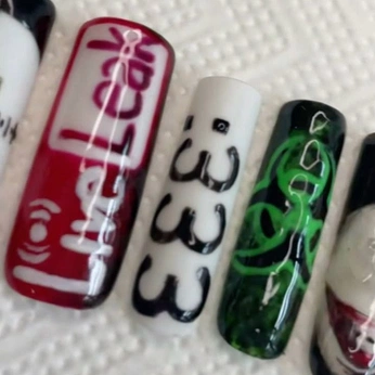 A cover of "Hairstyle/nails/acc/etc★" cluster. The owner is aziryuu111. The cluster consists of 335 elements.