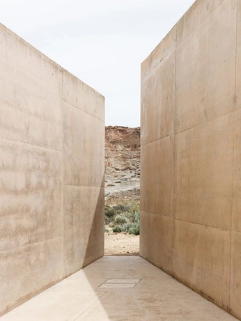 A cover of "Arc" cluster. The owner is goandy. The cluster consists of 11 elements.