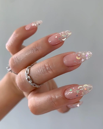 A cover of "Nails <3" cluster. The owner is sirius.winter. The cluster consists of 7 elements.