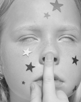 A cover of "Sureal stickers" cluster. The owner is ndeitch. The cluster consists of 8 elements.