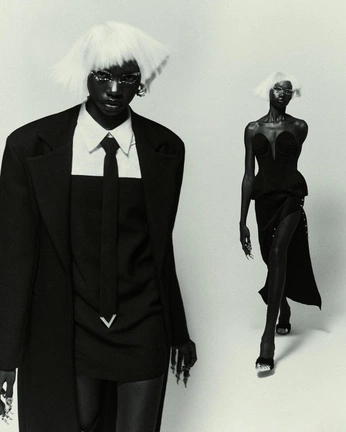 A cover of "Two" cluster. The owner is zoeakihary. The cluster consists of 10 elements.