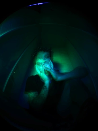 A cover of "Out of body experience" cluster. The owner is kubeck. The cluster consists of 4 elements.