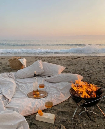 A cover of "Living" cluster. The owner is creationf. The cluster consists of 14 elements.