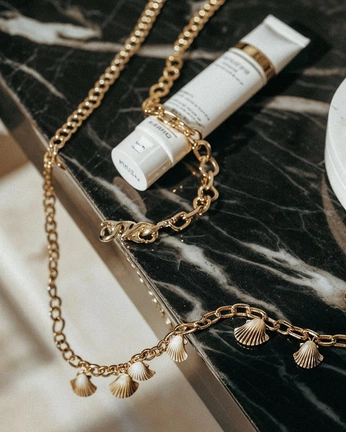 A cover of "In Situation" cluster. The owner is obi87. The cluster consists of 5 elements.