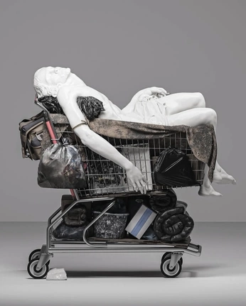 A cover of "ODB 2 consumerism" cluster. The owner is pixelaylated. The cluster consists of 30 elements.