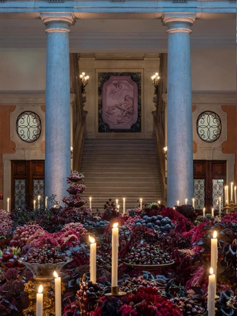 A cover of "Setting the Scene" cluster. The owner is reneejean. The cluster consists of 7 elements.