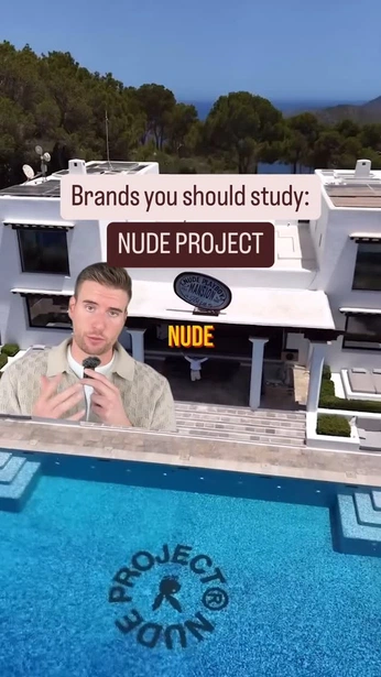 A cover of "Nude Content Strategy" cluster. The owner is walterallegory. The cluster consists of 13 elements.