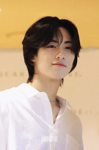 A cover of "♡ Seokjoon ♡" cluster. The owner is frequentlykit. The cluster consists of 53 elements.