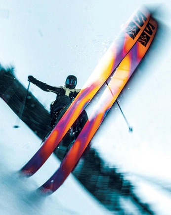 A cover of "Equipment" cluster. The owner is robbersdoughter. The cluster consists of 8 elements.