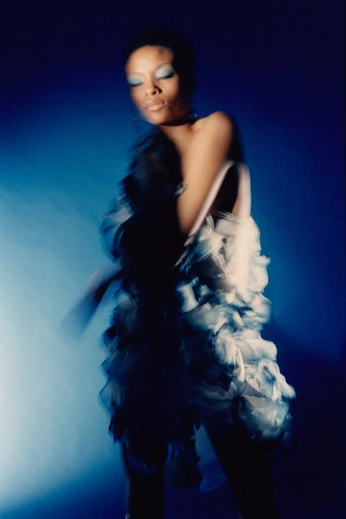 A cover of "Photography" cluster. The owner is nasergivechi. The cluster consists of 80 elements.