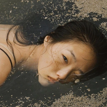 A cover of "female portraits" cluster. The owner is berkov. The cluster consists of 38 elements.