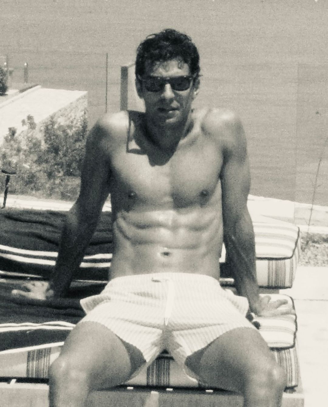 An Instagram carousel post added by alexmanuel on Jun 28, 2024. The author is @franciscofaria.