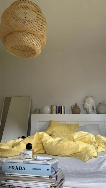 A cover of "Tinted eye serum" cluster. The owner is yoonajo. The cluster consists of 118 elements.