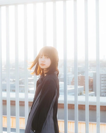 A cover of "portrait" cluster. The owner is isshy1129. The cluster consists of 2 elements.