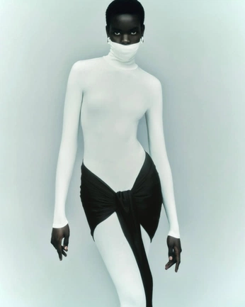 A cover of "Starboard" cluster. The owner is saratl. The cluster consists of 6 elements.