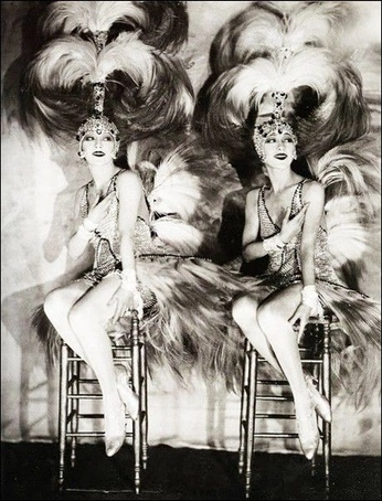 A cover of "Aesthetic" cluster. The owner is destans. The cluster consists of 10 elements.