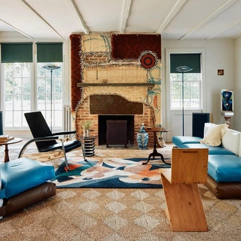 A cover of "To the Max" cluster. The owner is giorgio. The cluster description is "Maximalist Maximalism". The cluster consists of 21 elements.