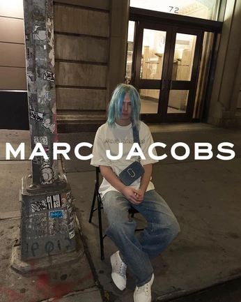 A cover of "Fashion" cluster. The owner is leandroalex. The cluster consists of 6 elements.