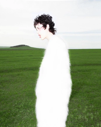 A cover of "concept/개념" cluster. The owner is aka.folio. The cluster consists of 22 elements.