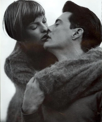 A cover of "Photo" cluster. The owner is ivyimmortal. The cluster consists of 2 elements.