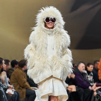 A cover of "Sacai" cluster. The owner is jasonmorgen. The cluster consists of 17 elements.