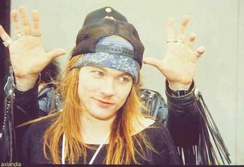 A cover of "GUNS N ROSES" cluster. The owner is solipstic.hum. The cluster consists of 10 elements.