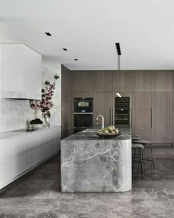 A cover of "931 1st" cluster. The owner is anadiasdesign. The cluster consists of 1 element.