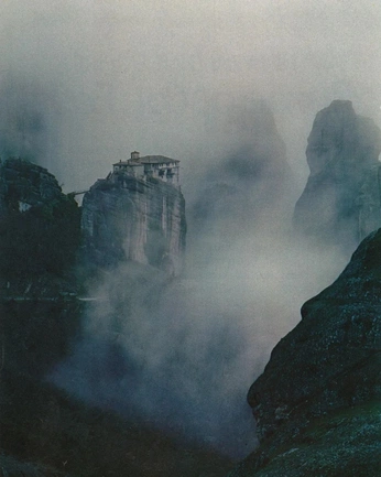 A cover of "DND" cluster. The owner is emmamax. The cluster consists of 1 element.