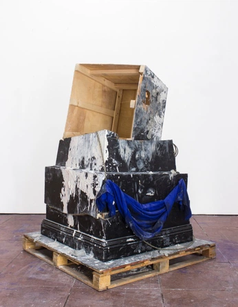 A cover of "fotos//amuay" cluster. The owner is penteletique. The cluster consists of 21 elements.