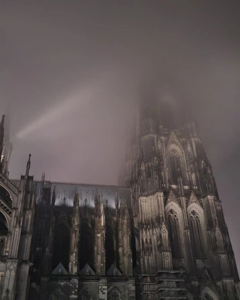 A cover of "gothic" cluster. The owner is devouringworlds. The cluster consists of 20 elements.