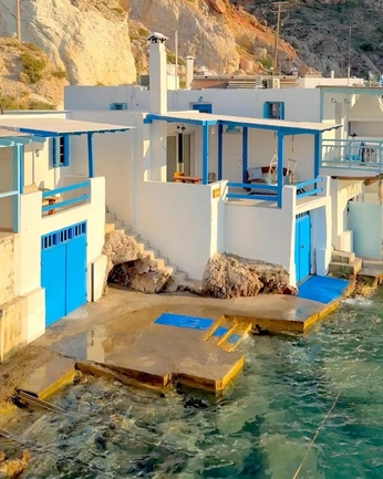 A cover of "light" cluster. The owner is matbison. The cluster consists of 31 elements.