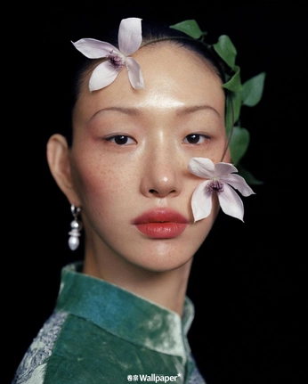 A cover of "faces" cluster. The owner is mariapola. The cluster consists of 8 elements.