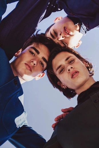 A cover of "RB" cluster. The owner is sonicpressure. The cluster consists of 21 elements.