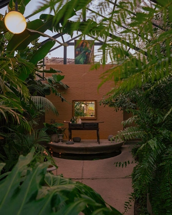 A cover of "interiors" cluster. The owner is stellawinata. The cluster consists of 6 elements.