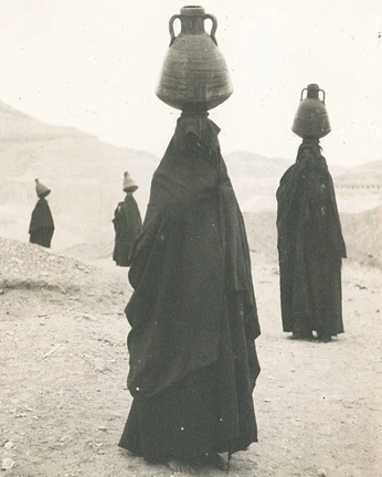 A cover of "Journey Pictures" cluster. The owner is problemedsociety. The cluster consists of 7 elements.