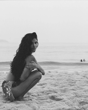 A cover of "Beach shoot" cluster. The owner is jeancarlos. The cluster consists of 9 elements.