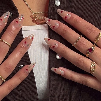 A cover of "Daily gist" cluster. The owner is uxvee. The cluster consists of 56 elements.