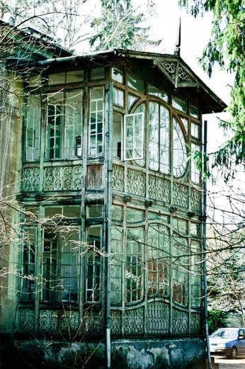 A cover of "exterior" cluster. The owner is differentmagpie. The cluster consists of 39 elements.