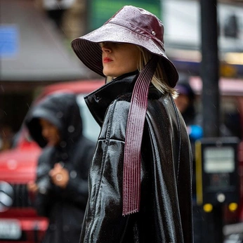 A cover of "Autumnal" cluster. The owner is lea.matilde. The cluster consists of 18 elements.