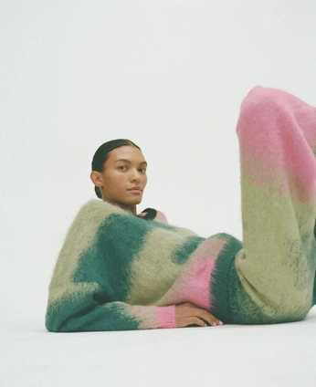 A cover of "Knits" cluster. The owner is colourfulspheres. The cluster consists of 8 elements.