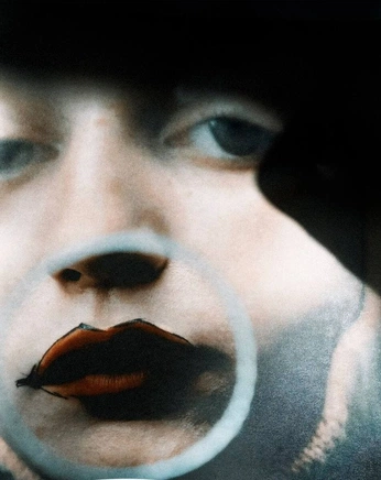 A cover of "The weird + wonderful" cluster. The owner is xolorielxo. The cluster consists of 19 elements.