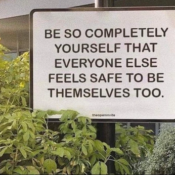 A cover of "Helpful" cluster. The owner is illie. The cluster consists of 4 elements.