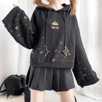 A cover of "(OC) oscar's hoodies" cluster. The owner is yintwined. The cluster consists of 14 elements.