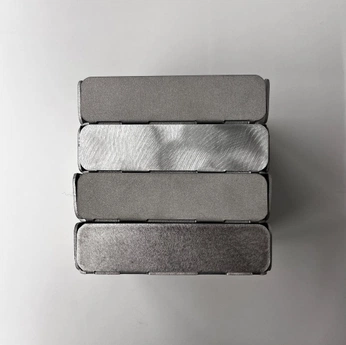 A cover of "U9" cluster. The owner is loandh. The cluster consists of 13 elements.