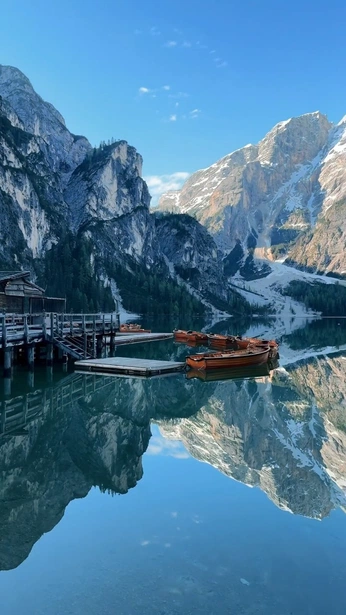 A cover of "wander/uk" cluster. The owner is rai. The cluster consists of 114 elements.