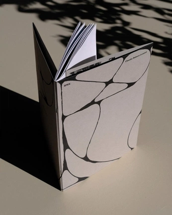 A cover of "iterm" cluster. The owner is roydw. The cluster consists of 118 elements.