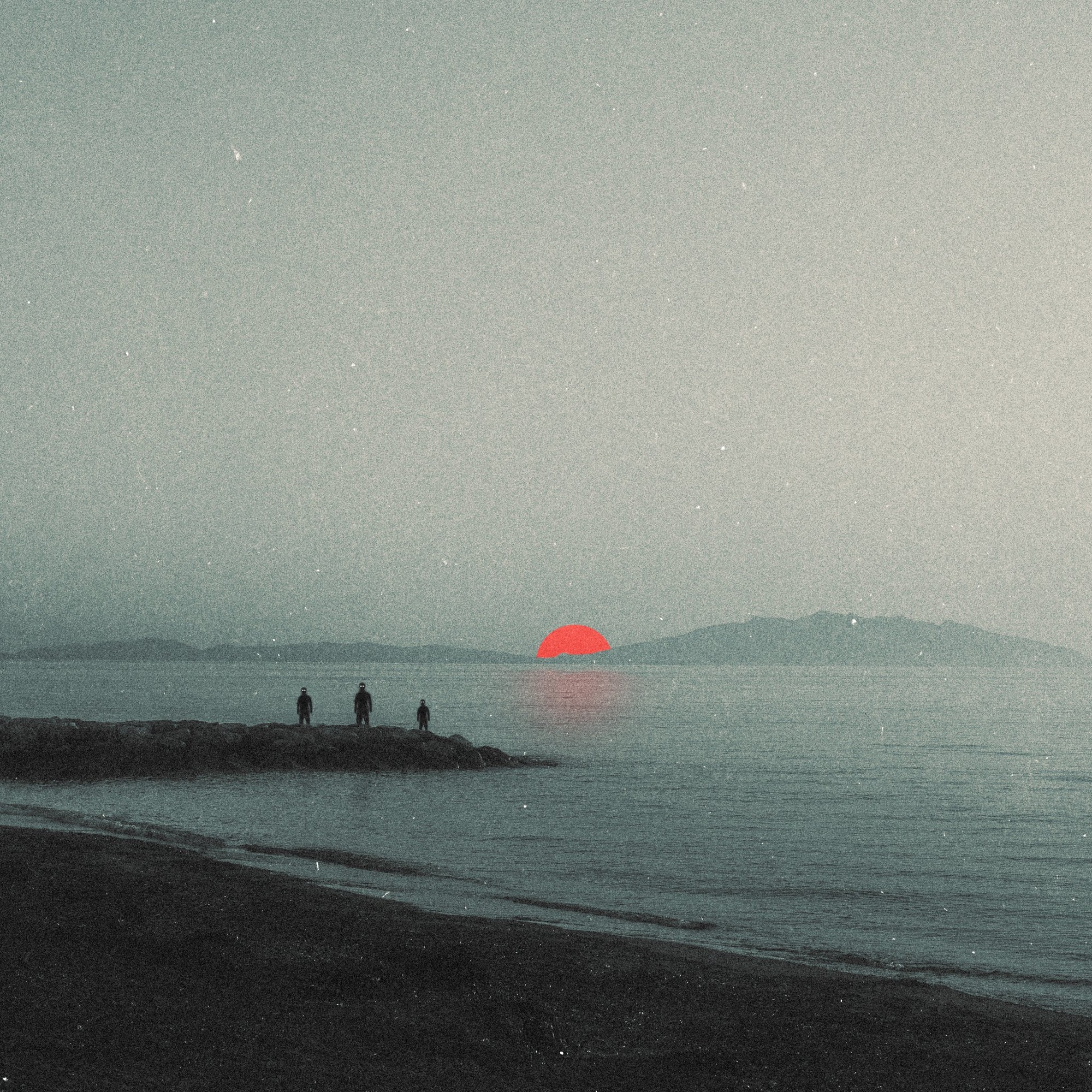 An image added by blackops on Nov 12, 2023. May present: tints and shades, cloud, sky, water, beach.