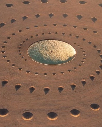 A cover of "Land Art" cluster. The owner is charlesk. The cluster consists of 5 elements.